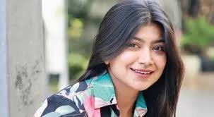 আত্মহত্যার দৃশ্যে অভিনয়ের পর, নিজেকে শেষ করলেন অভিনেত্রী