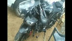 হেলমেট না থাকায় দুই ভাইয়ের থেঁতলে যায় মাথা, ঘটনাস্থলেই তিনজনের মৃত্যু