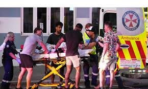 সিডনির সৈকতে গুলিতে অন্তত ১০ জন নিহত