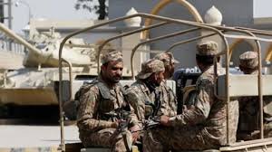 পাকিস্তানে সেনা ক্যাম্পে আত্মঘাতী হামলা, নিহত ৯