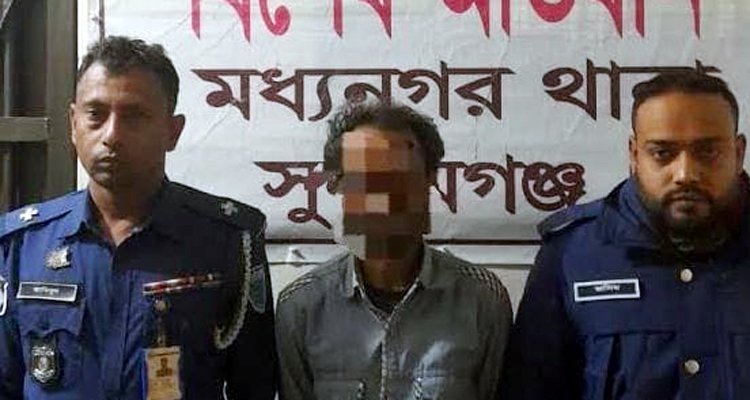 মধ্যনগরে ডেভিল হান্ট অভিযানে যুবলীগ নেতা গ্রেফতার