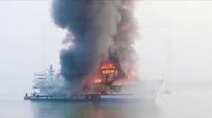 সেন্টমার্টিনগামী জাহাজে অগ্নিকাণ্ড, ঘুমন্ত কর্মীর মৃত্যু