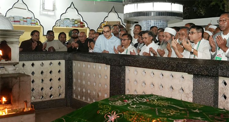 শাহজালাল (রহ.) এর মাজার জিয়ারত করলেন তারেক রহমান