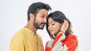 হইচইয়ে প্রথমবার একসঙ্গে ইয়াশ ও পারসা, আসছে ‘একসাথে আলাদা’