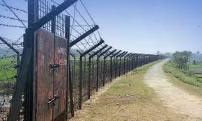 থামছে না অস্ত্র বিস্ফোরকের চালান, বাড়ছে সহিংসতার ঝুঁকি