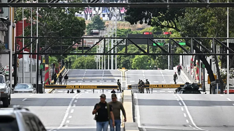 ভেনেজুয়েলায় প্রেসিডেন্ট প্রাসাদের কাছে আবারও গোলাগুলি