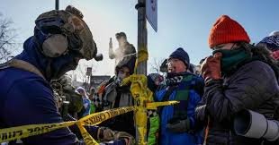 যুক্তরাষ্ট্রে ফেডারেল এজেন্টদের গুলিতে নিহত আরও একজন, বিক্ষোভ তীব্র