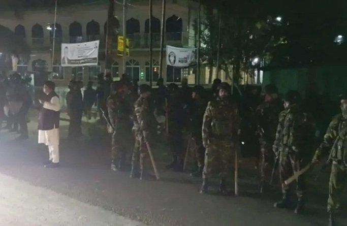 সিলেটে মধ্যরাতে তিন গ্রামের সংঘর্ষ, পুলিশসহ আহত ১৫