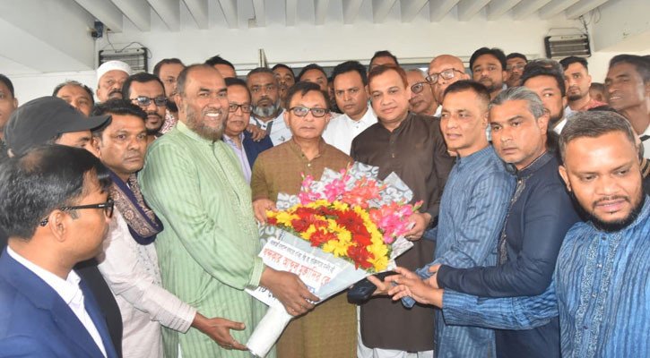 রমজানে বাজার স্থিতিশীল রাখতে পর্যাপ্ত খাদ্য মজুদ আছে: বাণিজ্যমন্ত্রী