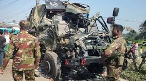 সেনাবাহিনীর ট্রাকের সঙ্গে বাসের সংঘর্ষ, নিহত ৩