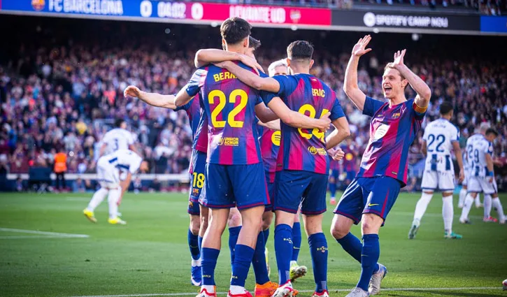 লেভান্তেকে উড়িয়ে শীর্ষে ফিরল বার্সেলোনা