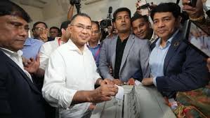 ঢাকা-১৭ : এগিয়ে তারেক রহমান