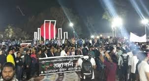 শ্রদ্ধা ভালোবাসায় সিলেট কেন্দ্রীয় শহিদ মিনারে মানুষের ঢল