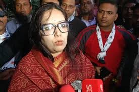 ফুল দেওয়া নিয়ে হট্টগোল, বিএনপিকে কঠিন বার্তা দিলেন রুমিন ফারহানা