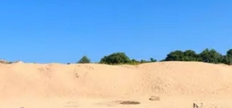 যাদুকাটায় অবৈধভাবে বালু উত্তোলনের দায়ে শেইভ মেশিনসহ নৌকা জব্দ