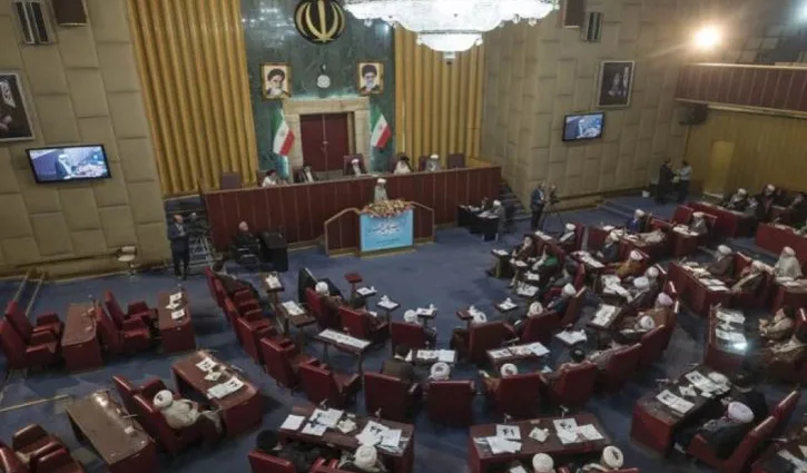 সরাসরি: ইরানের নতুন শীর্ষনেতা নির্বাচিত