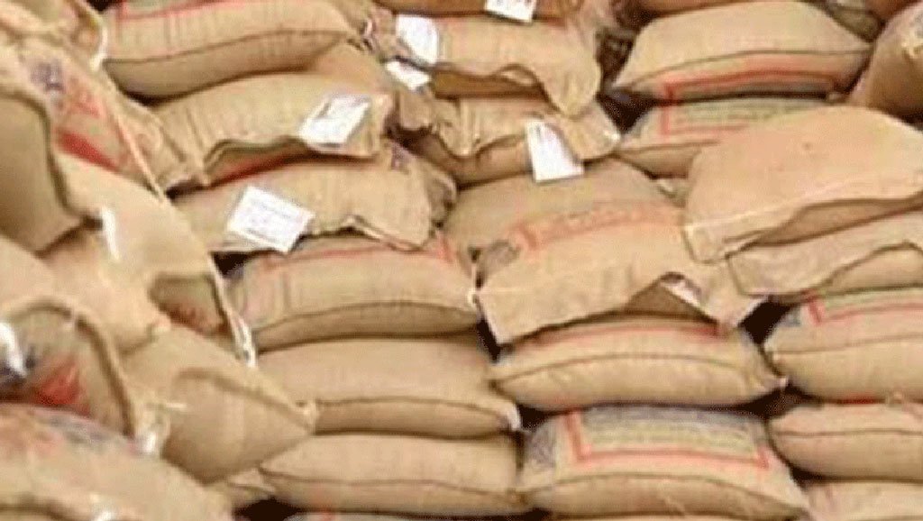 ভিজিএফের চালে এমপির ‘৩০ শতাংশ’ দাবি, গ্রেপ্তার ইউপি চেয়ারম্যান