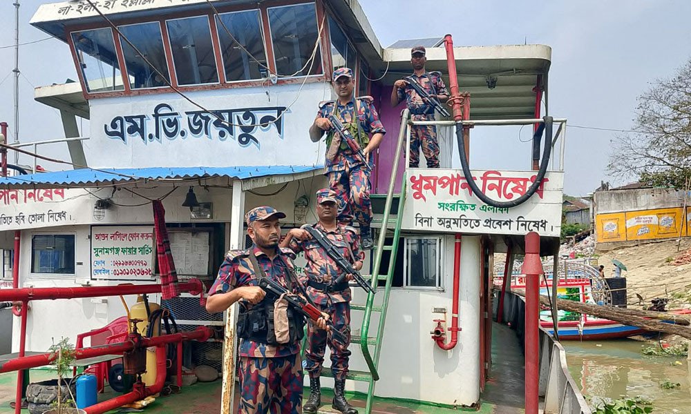 জ্বালানি তেলের ১৯ ডিপোতে বিজিবি মোতায়েন