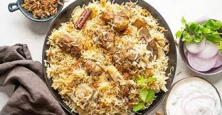 এবারের ঈদে অতিথিদের আপ্যায়নে রাখতে পারেন খাসির আখনি পোলাও