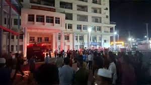 বরিশাল শেবাচিম হাসপাতালে আগুন, দুই রোগীর মৃত্যু