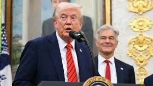 ইরানের বিরুদ্ধে মার্কিন হামলায় যোগ দিতে চাইছে আরব দেশগুলো, দাবি ট্রাম্পের