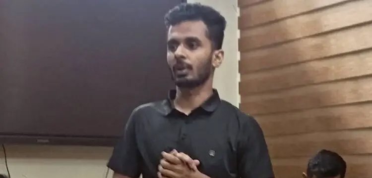 শাবিপ্রবি ছাত্রীকে হেনস্তা, দোকান কর্মচারীকে পুলিশে সোপর্দ