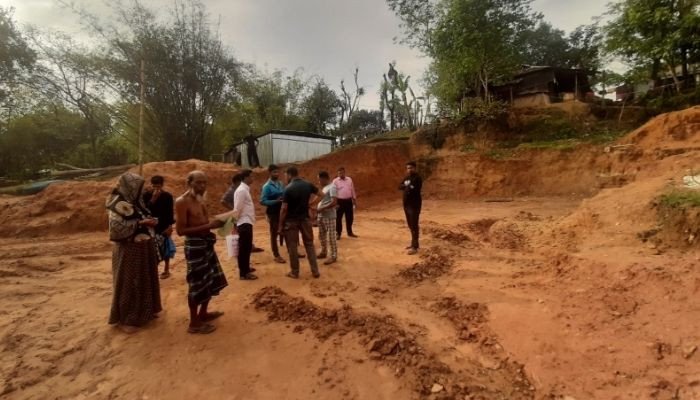 অবৈধ টিলা কাটায় দুই জনকে এক লাখ টাকা জরিমানা