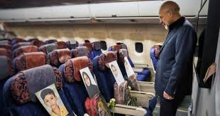 মিনাব স্কুলে হামলায় নিহতদের ছবি, রক্তাক্ত স্কুলব্যাগ নিয়ে পাকিস্তানে ইরানি প্রতিনিধিদল