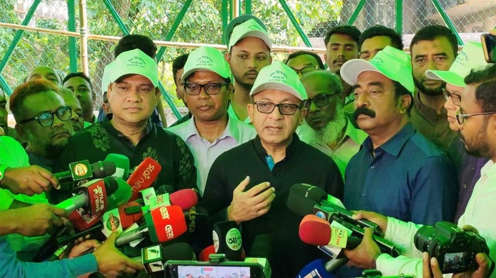 ‘সিন্ডিকেট দিয়ে আর বাজার নিয়ন্ত্রণ হবে না’: সিলেটে বাণিজ্যমন্ত্রী