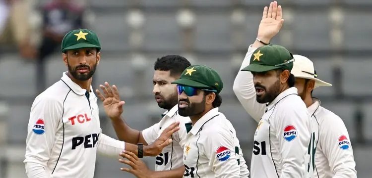 সিলেট টেস্ট :প্রথম দিন শেষে ২৫৭ রানে পিছিয়ে পাকিস্তান