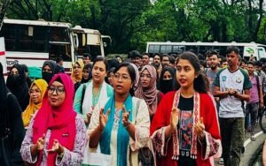 খাবারের মান নিয়ে অভিযোগ করায় শিক্ষার্থীকে মারধর, শাবিপ্রবিতে বিক্ষোভ