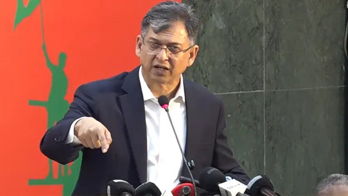 আওয়ামী লীগের রাজনৈতিক দাফন হয়েছে: স্বরাষ্ট্রমন্ত্রী