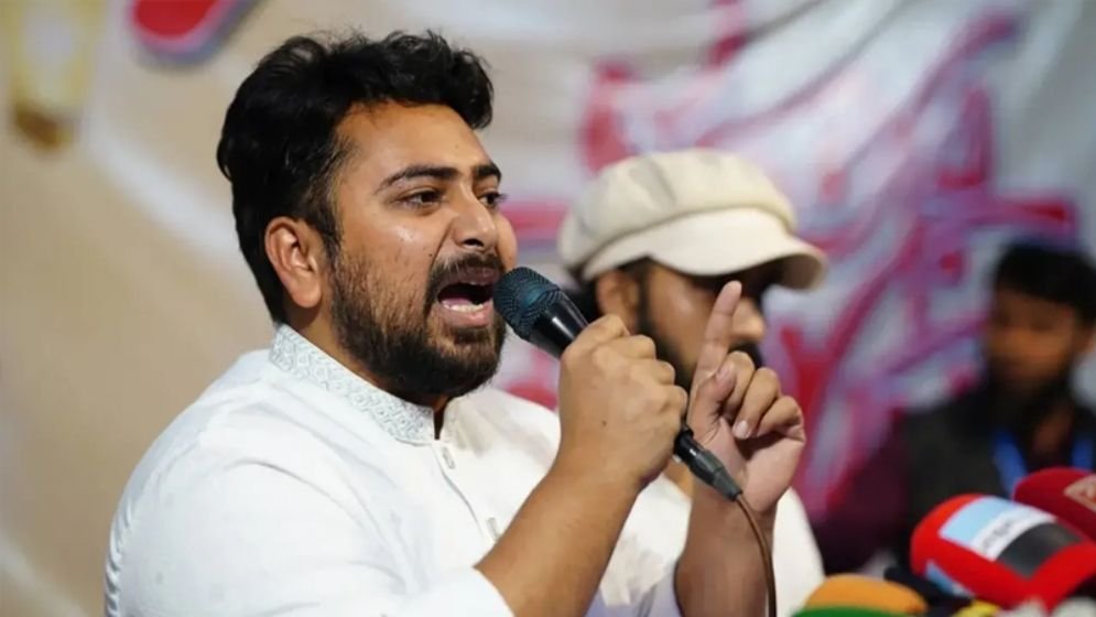 গণভোটের গণরায় বাস্তবায়ন না করলে সরকারকে ক্ষমতায় থাকতে দেব না: নাহিদ ইসলাম