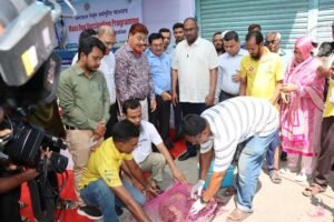 সিলেটে সাড়ে ৪ হাজার কুকুরকে ভ্যাকসিন দেবে সিসিক, কার্যক্রম শুরু