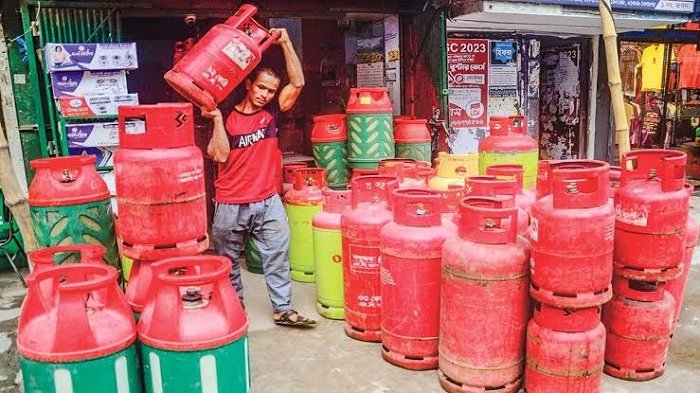 বৃহস্পতি ও শুক্রবার বন্ধ থাকবে এলপিজির দোকান